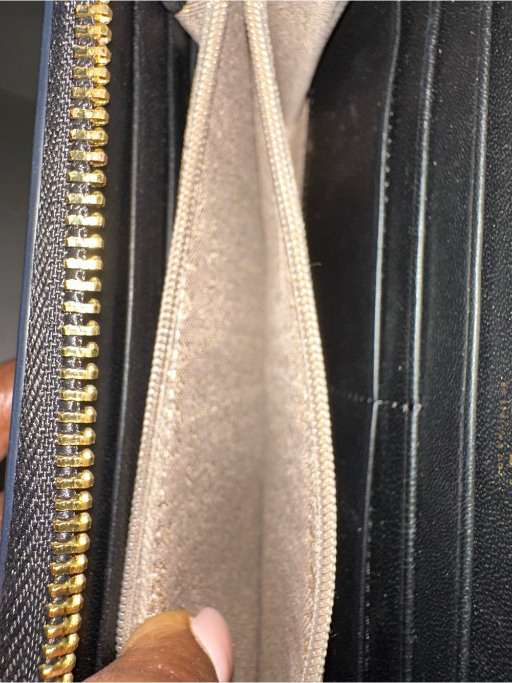 COVVETTE-Leather Zip Wallet with Black & Tan Leopard Panel (GUC) - Picture 8 of 12
